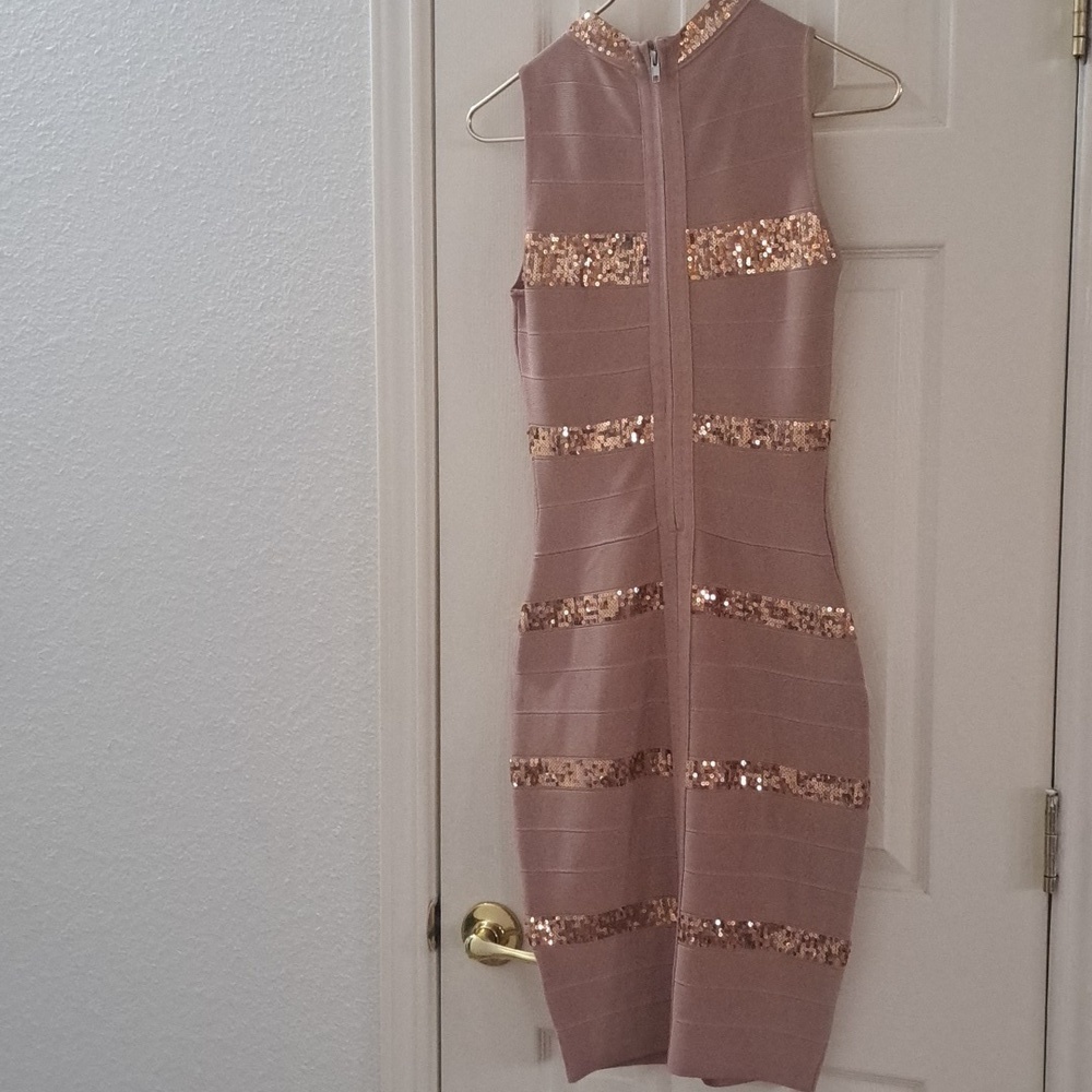 VENUS Bandage Blush Gold Sequin Dress XS - Picture 8 of 10